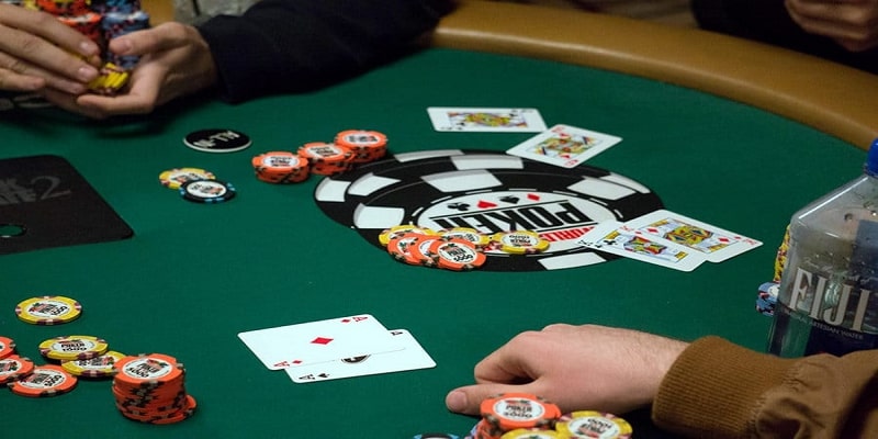 Lưu ý quan trọng cần biết khi chơi poker
